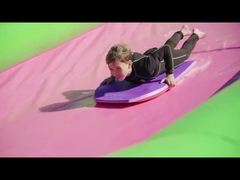 نطاط | إلى جانب الحديقة المائية العائمة ، ننتج أيضًا منتجات أخرى مختومة بالهواء مثل Slip N Slide